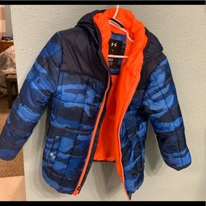 Size 5T boys Under Armour Cold Gear Blue and Orange Jacket